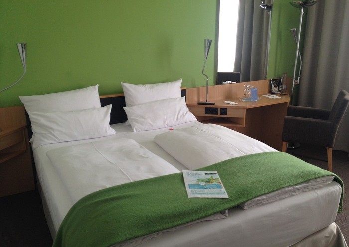 555. Szobalány osztrák munka Salzburg